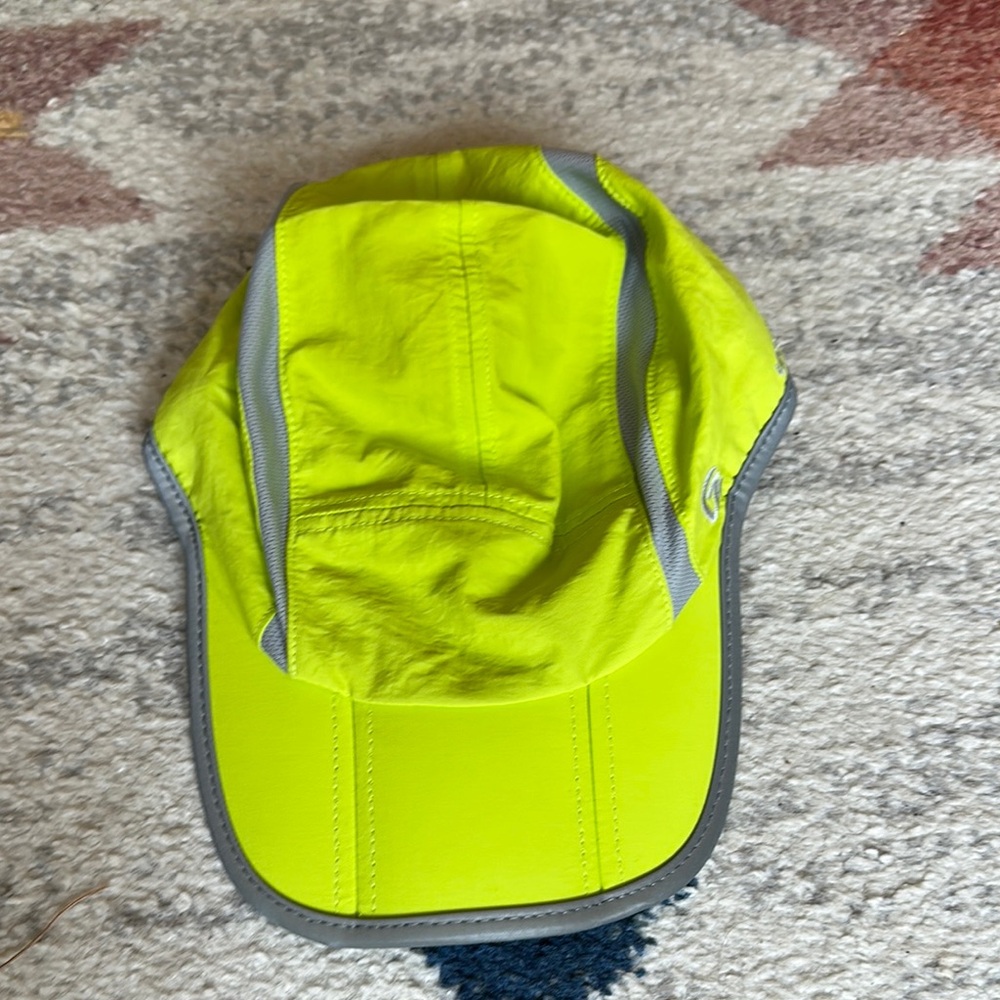 NWT reflective Neon Green and Gray Women's Cap for running